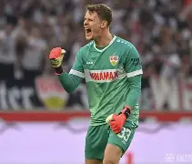 诺伊尔是拜仁队长吗